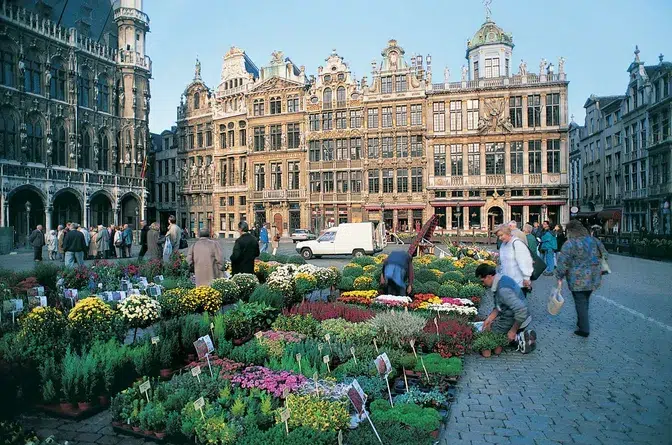 Immobilier à Bruxelles et Investissement locatif vs Dubaï : Une comparaison des opportunités immobilières Immobilier à Bruxelles et Investissement locatif vs Dubaï : Une comparaison des opportunités immobilières